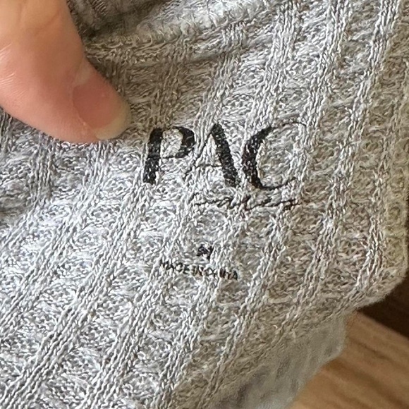 Grey cropped long sleeve top - Picture 8 of 8